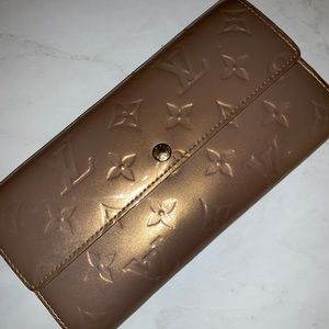 Lv wallet